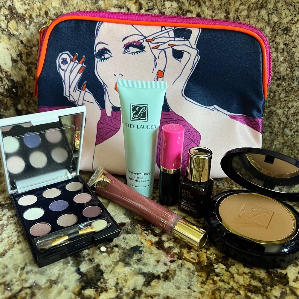 Estée Lauder Package